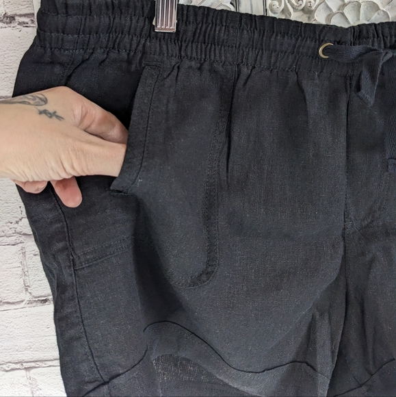 REITMANS Linen blend Black Shorts - Picture 10 of 12